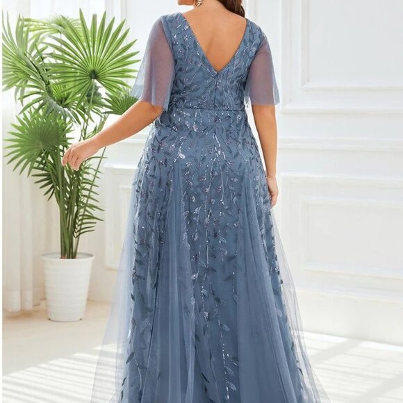 Bridesmaid, Formal, Semi-formal, Prom - Picture 3 of 4